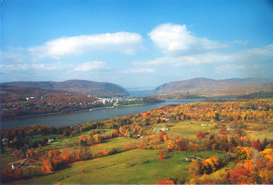 Photo of the Hudson River by John Hulsey